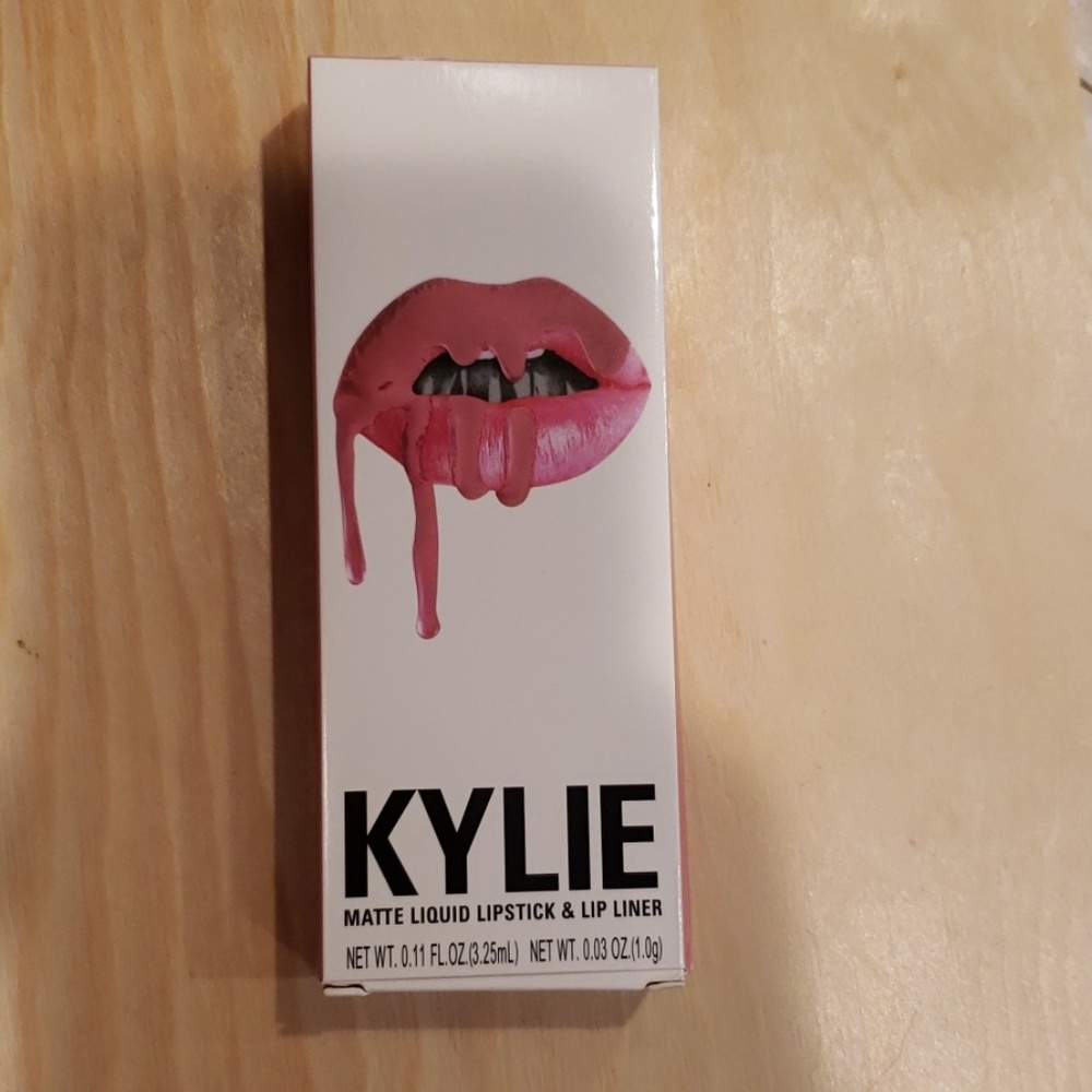 Kylie Jenner lip kit